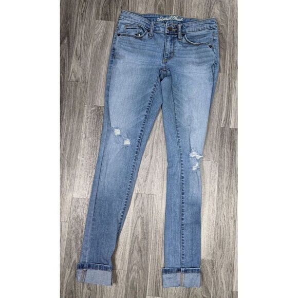 (3/$35) Universal Thread Size 00 / 24 R Cuffed Distressed Mid Rise Skinny Jeans - Picture 1 of 11
